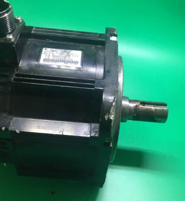 SGMGV-13ADC61 Servo motor, used in good condition. 80% New Look, Good Work, Free Shipping