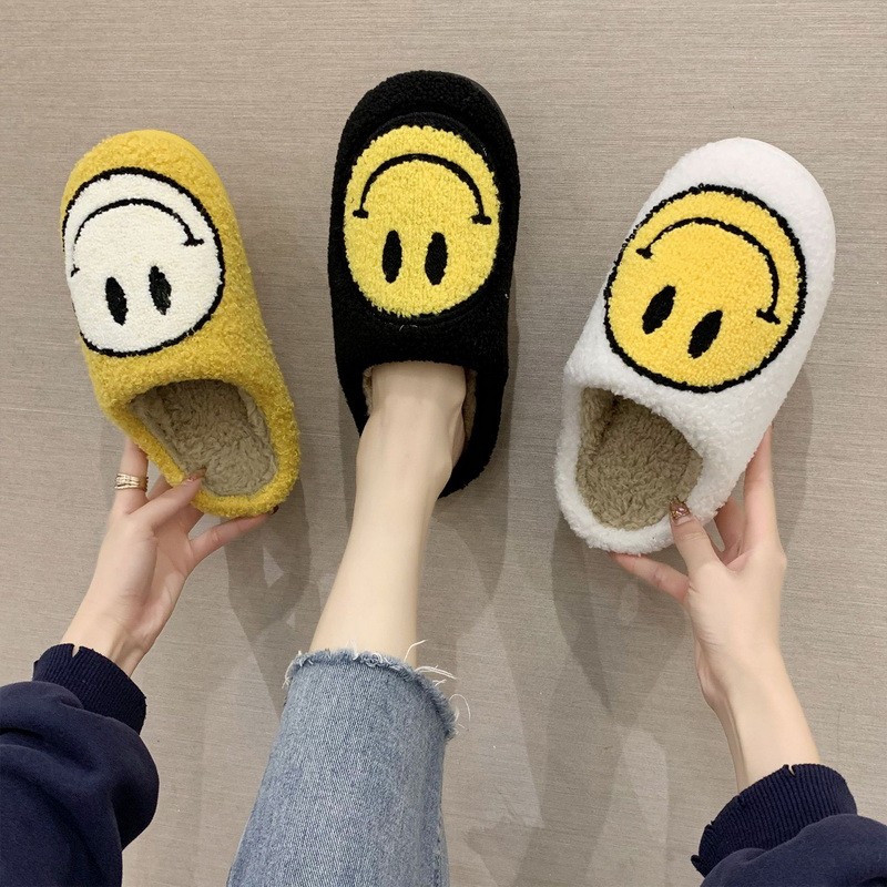 2021 new smiley face slippers women indoor slippers happy face slippers smiley face soft plush comfortable warm fluffy slippers for men