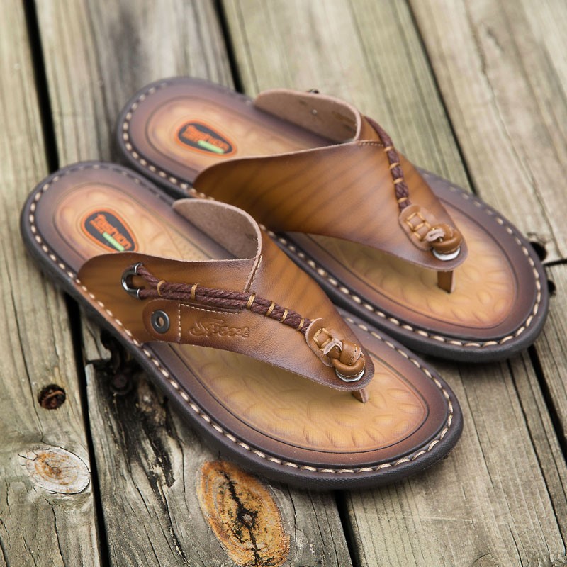 Handmade Leather Slippers Summer Fashion Men Flip Flops Outdoor Slippers Breathable Comfortable Men Flip Flops Plus Size