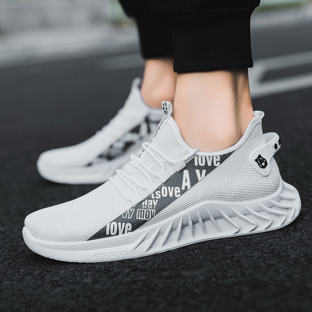 High Quality Men's Sneakers Breathable Shoes 2022 Spring Fashion Light Casual Sneakers Walking Shoes Plus Size Men's Shoes