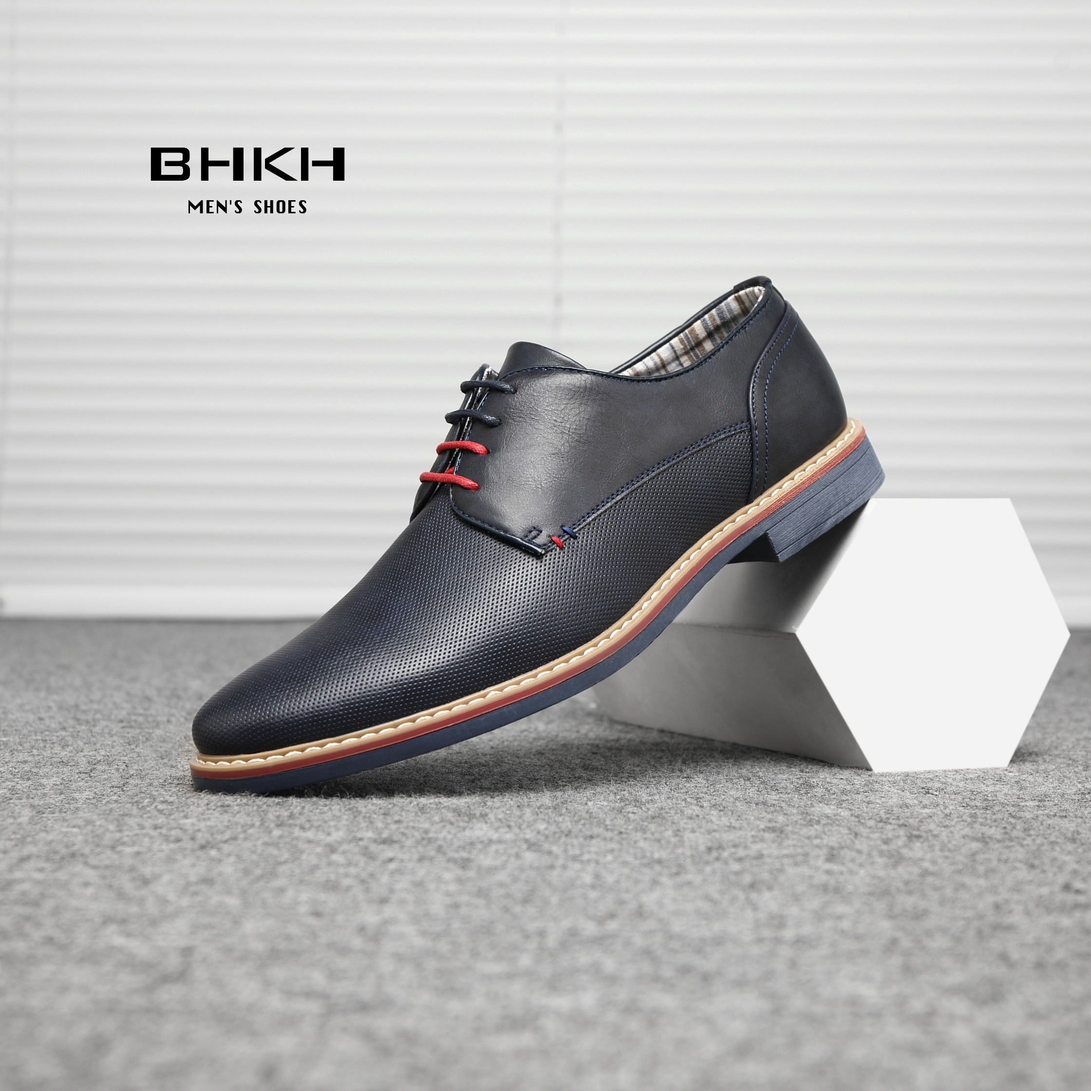 BHKH 2022 Genuine Leather Dress Shoes Comfortable Men Casual Shoes Smart Business Office Work Lace-up Men Shoes