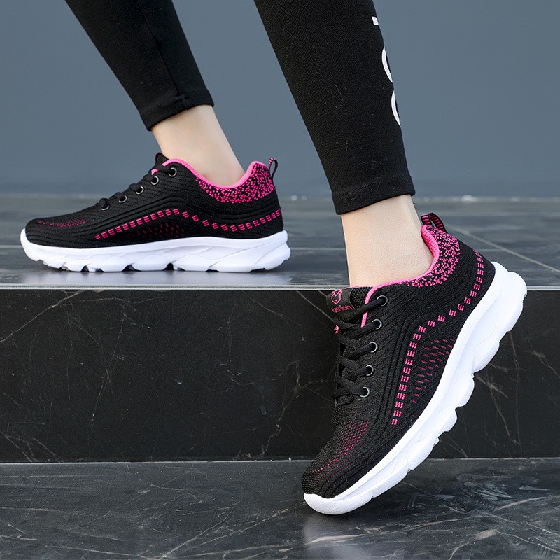 Ladies Mesh Breathable Comfortable Sneakers Soft Sole Running Shoes Outdoor Leisure Shoes Travel Shoes