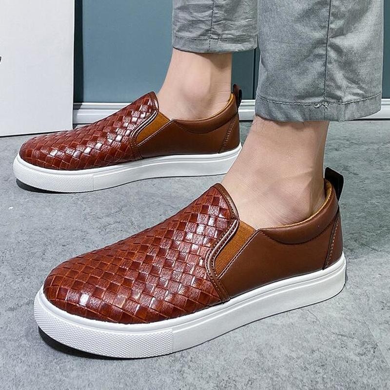 New Spring Summer Men Shoes Casual Shoes PU Leather Flats Slip On Low Top White Male Sneakers Tenis Masculino Adulto