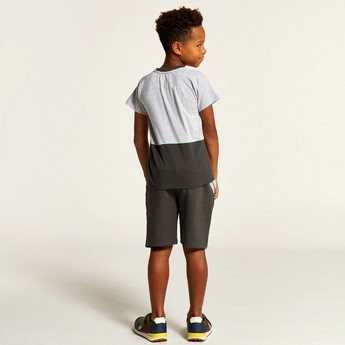 XYZ Panelled T-shirt and Mid-Rise Shorts Set