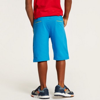 Juniors Solid Mid-Rise Shorts with Drawstring Closure and Pockets