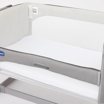 Chicco Next2Me Magic Co-Sleeping Crib