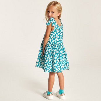 Juniors Printed Sleeveless Dress with V-neck and Tie-Up Detail