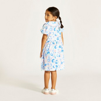 Juniors Printed Dress with Peter Pan Collar and Button Closure