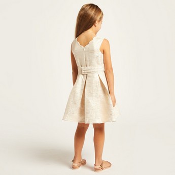 Textured Sleeveless Dress with Bow Applique Detail and Zip Closure