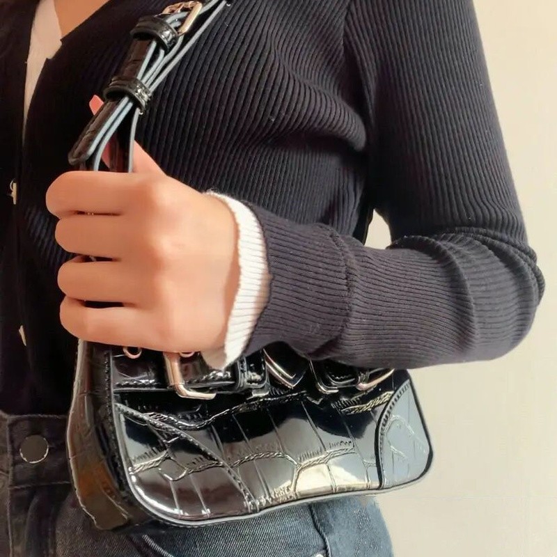 Xiuya Motorcycle Style Cool Shoulder Bag 2022 Crocodile Pattern Black Hot Girls Underarm Cell Phone Bag Metal Heart Handbags