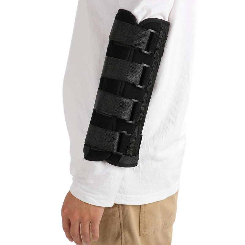 Arm Splint The forearm splint is firmly fixed to the arm fracture to restore the arm