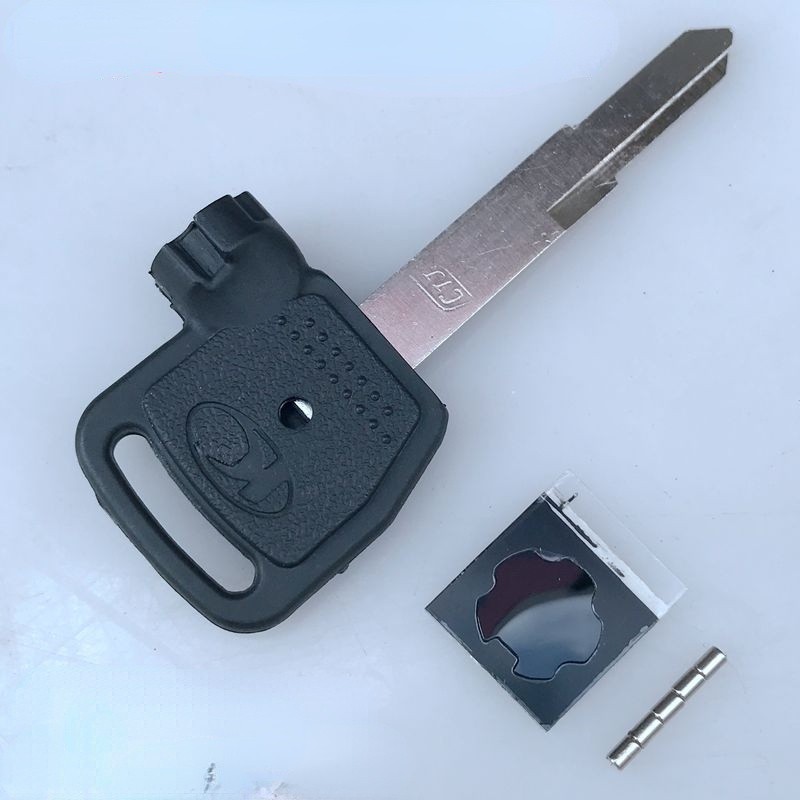 For Kymco Motorcycle Magnet Key Blanks Two Pieces of Ct250 300 400 Racing Kcc Acc Dynamic