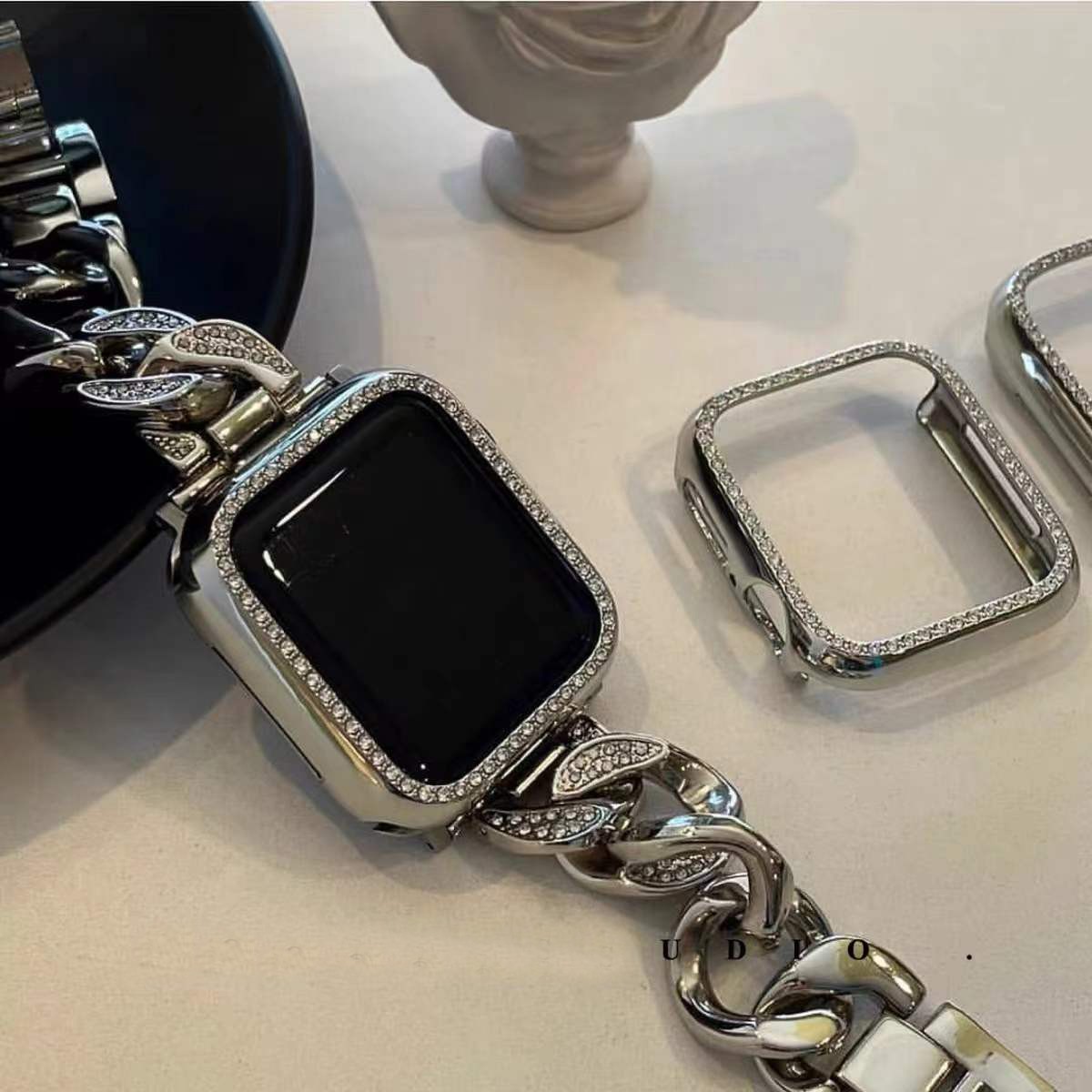 Luxury Diamond Watchband for Apple Watch Series 7 6 SE 5 4 3 Wrist Strap Link Bracelet for iWatch 38 41 42 45mm Metal Steel Strap