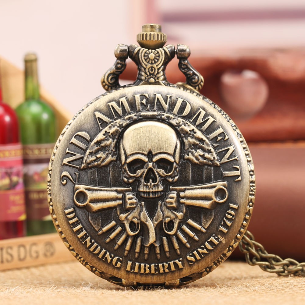 Personality Men Women Retro Bronze Chain Pocket Watch Skull Double Gun Pattern Unisex Couple Watches Valentine's Day Gift