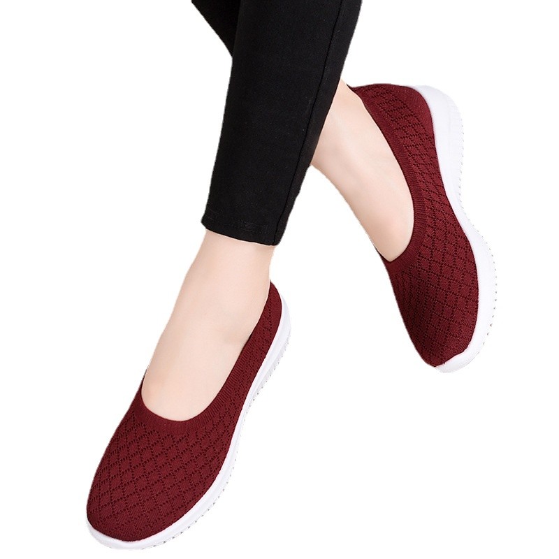 Fashion Flat Shoes Women Casual Comfortable Lightweight Soft Sole Slip Mesh Women Shoes Breathable Mom Shoes Wedge Sneakers