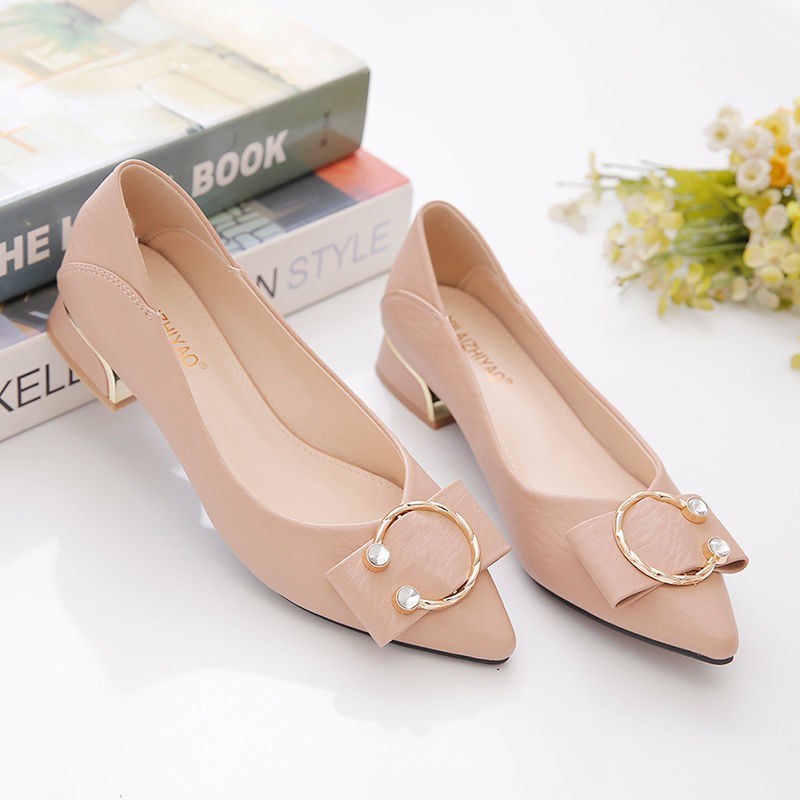 2022 new women's single shoes real soft leather spring and autumn mid heel shallow mouth pointy soft leather mother shoes