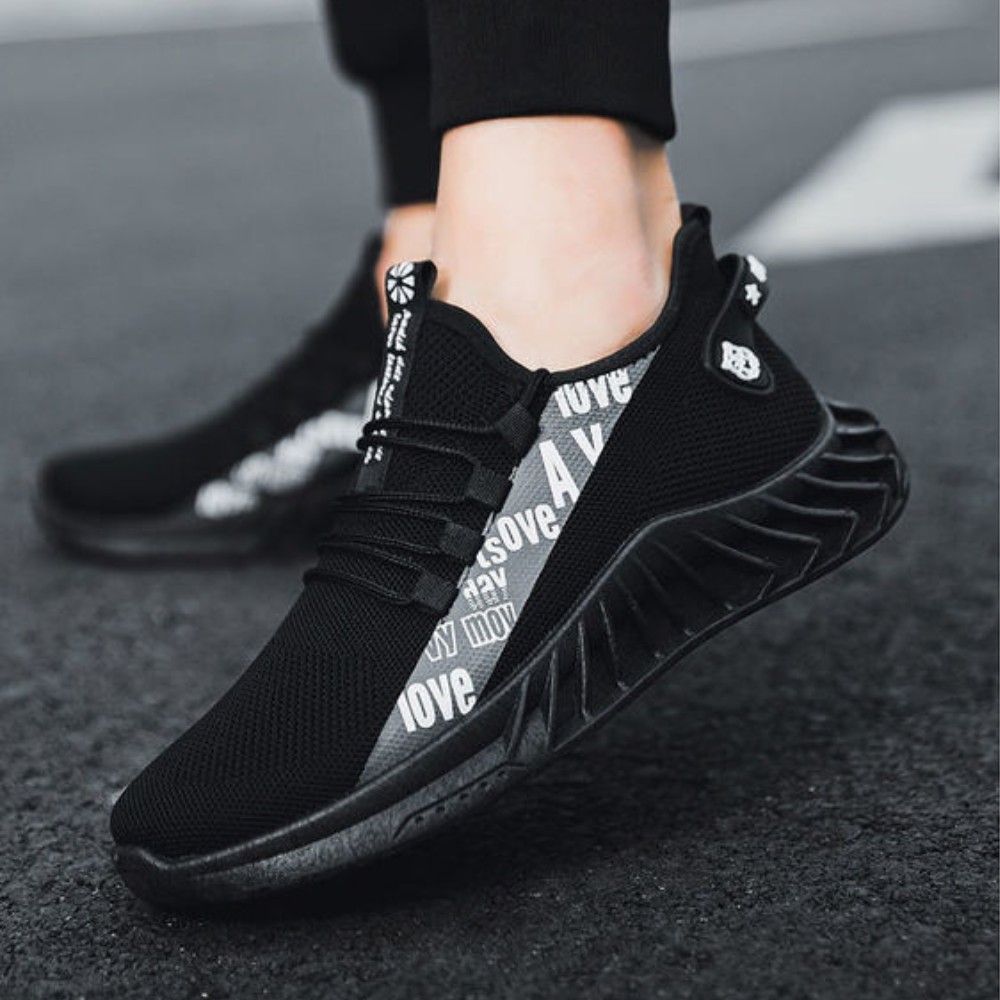 High Quality Men's Sneakers Breathable Shoes 2022 Spring Fashion Light Casual Sneakers Walking Shoes Plus Size Men's Shoes