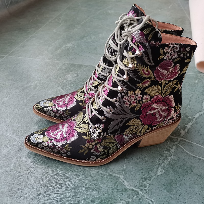 women ankle boots plus size 22-28cm free shipping women boots embroidered boots botas mujer bute femme bottine flower