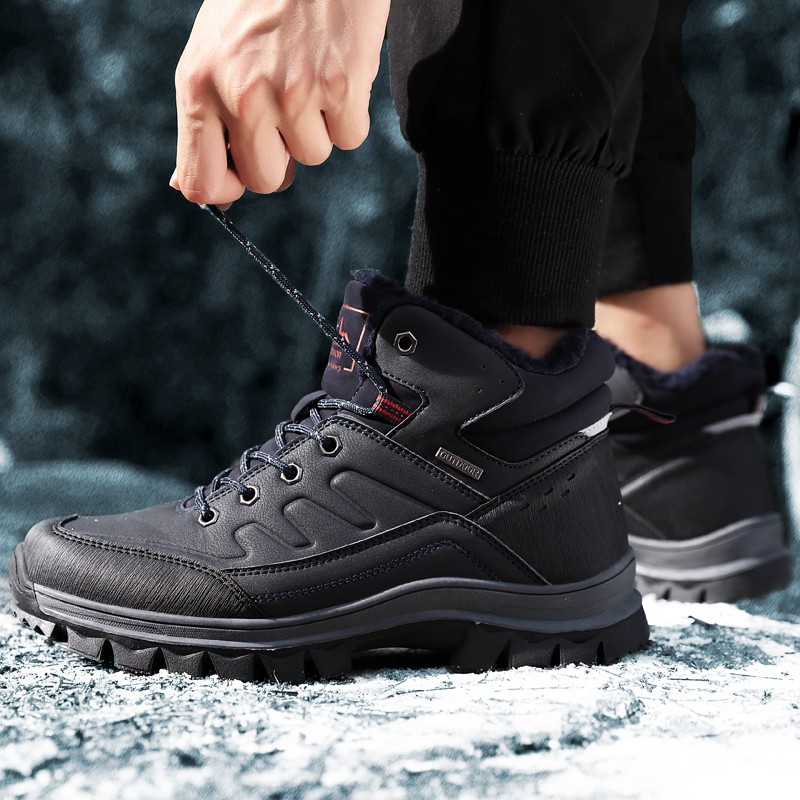 Leather Men Sneakers Warm Fur Snow Boots Men Winter Work Casual Shoes 2019 Military Rubber Ankle Boots Waterproof BTMOTTZ