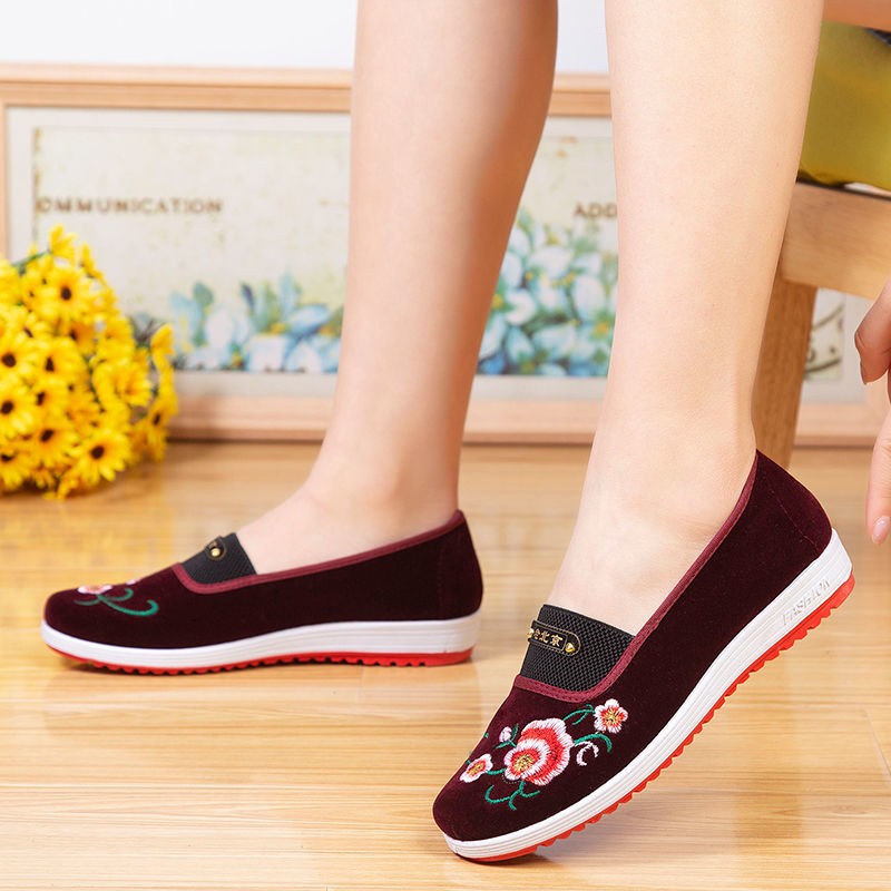 Old Beijing cloth shoes women's soft non-slip mid-aged shoes' flat breathable single pedal maternal shoes for women