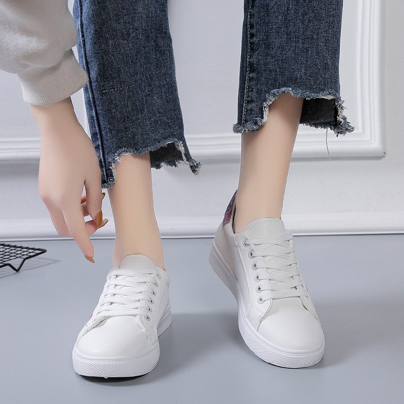 Women white shoes flat beautiful casual shoes lace-up all-match street shopping comfortable round head high quality woman sneakers