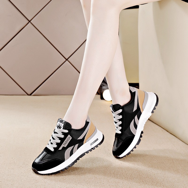 Women Sneakers 2022 Spring Fashion Lace-up Casual Shoes Women White Shoes Non-slip Soft Bottom Running Shoes Zapatos De Mujer