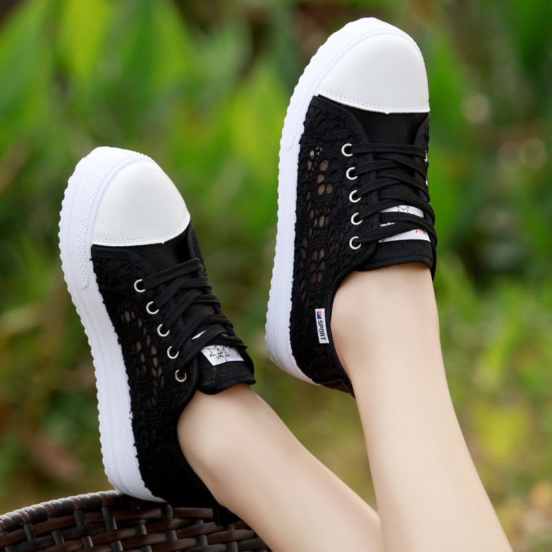 2022 spring and summer new thick-soled canvas shoes women's breathable mesh hollow boots all-match mesh shoes women