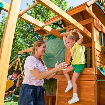 Kidkraft Ridgeview Deluxe Clubhouse Wooden Swing Playset