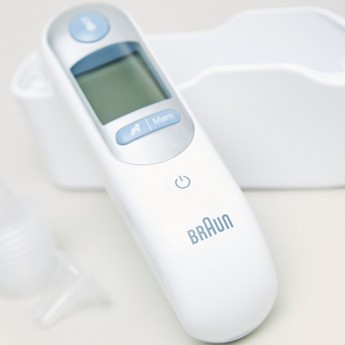 Braun Thermoscan 7 Ear Thermometer with Age Precision