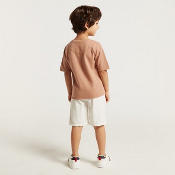 Eligo Textured T-shirt and Shorts Set