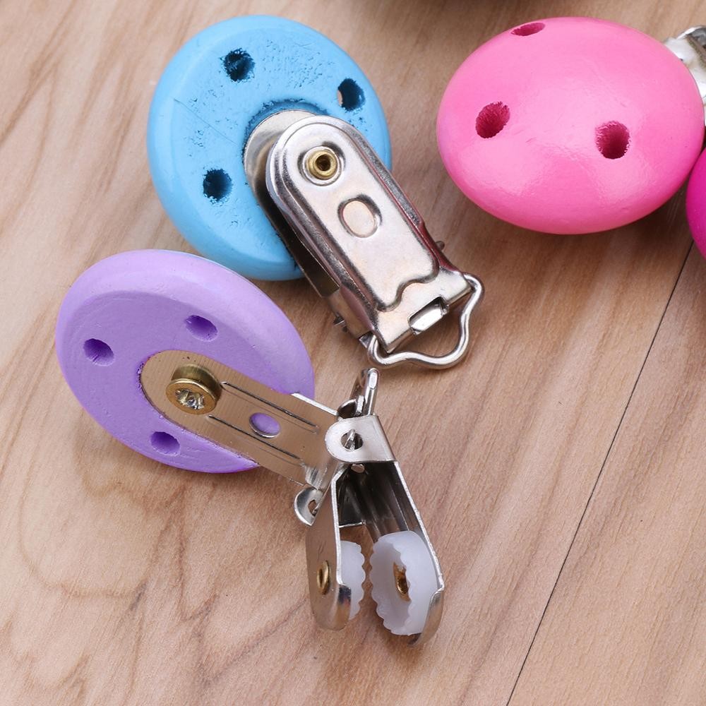 7 Colors 5pcs/lot Metal Wooden Baby Pacifier Clip Solid Color Cute Infant Soother Clamps Holders Accessories