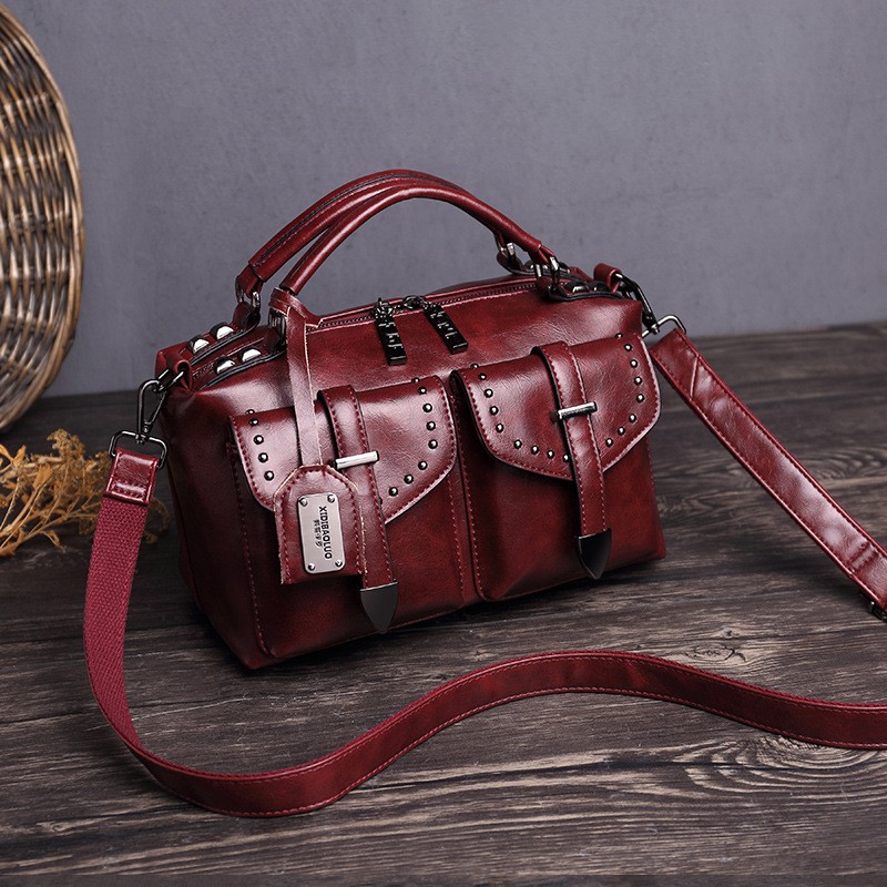 Retro Black Leather Handbag for Women Designer Accessory Vintage Shoulder Bag Fashionable XD09 2020
