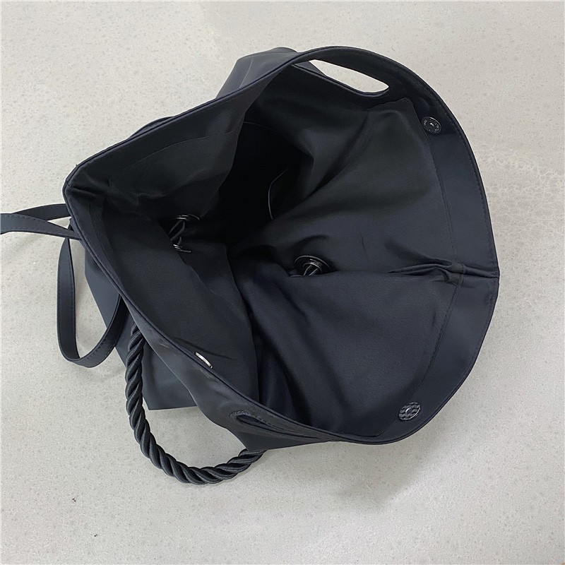 women shoulder bag 2022 nylon tote bags girl fashion bag large capacity shopper bag with magnetic buckle black twist handle handbags