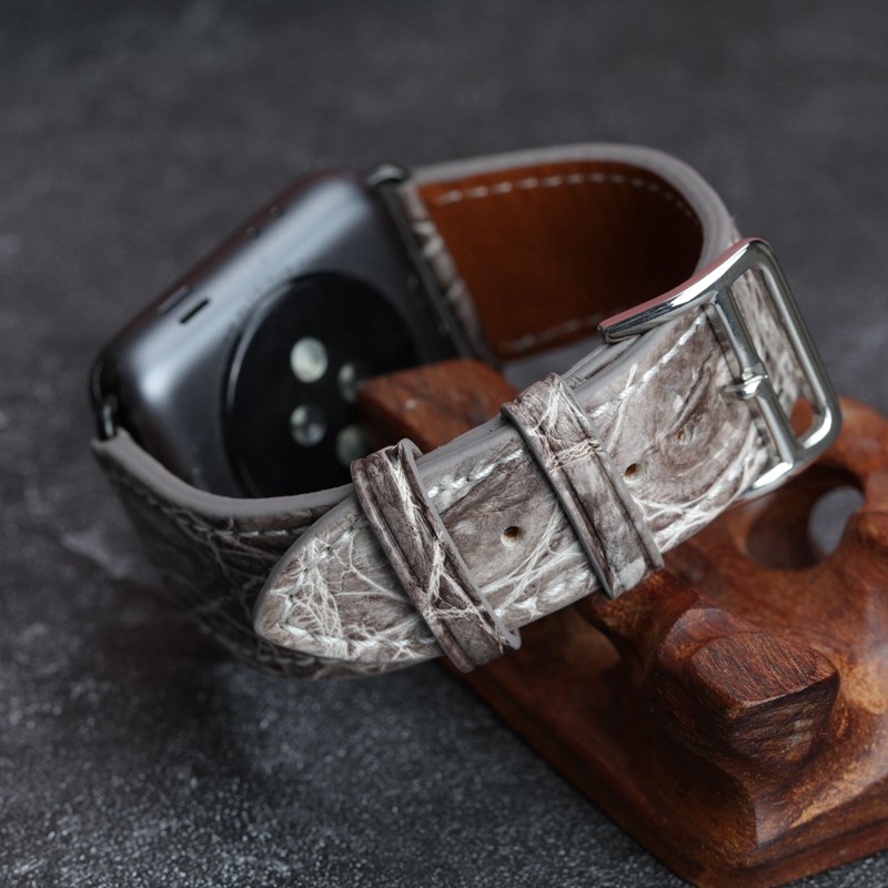 Handmade Himalayan White Crocodile Leather Watchband 44mm 42mm 40mm Suitable for Iwatch Leather Strap Soft