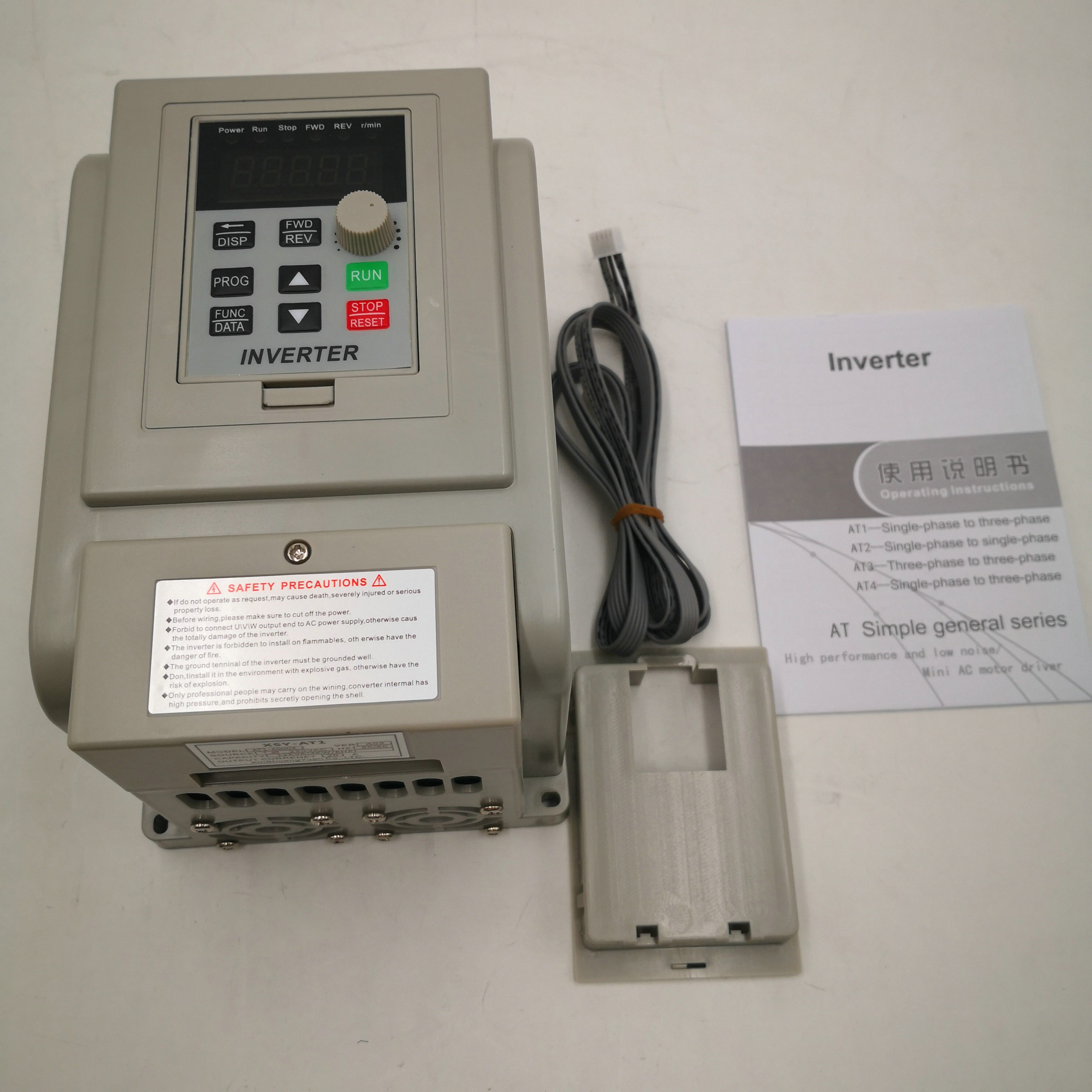 VFD 1.5KW/2.2KW/4KW Inverter XSY-AT1 Frequency Converter Single Phase Input and 3-220V Output Motor Speed ​​Controller