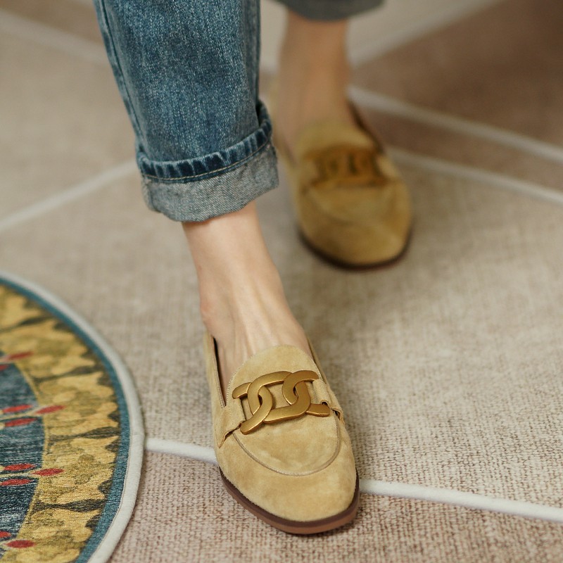 Women Shoes Genuine Leather Flats Loafers Round Toe Sheep Suede Metal Decor Slip On Shoes Ladies Comfortable Casual Shoes 2021 New