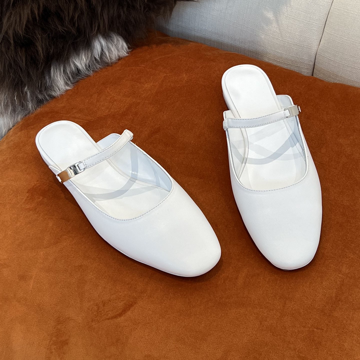 Spring Summer Slippers Round Toe Women Slippers Concise Genuine Leather Metal Decor Women Shoes 2022 New Ladylike Woman Shoes