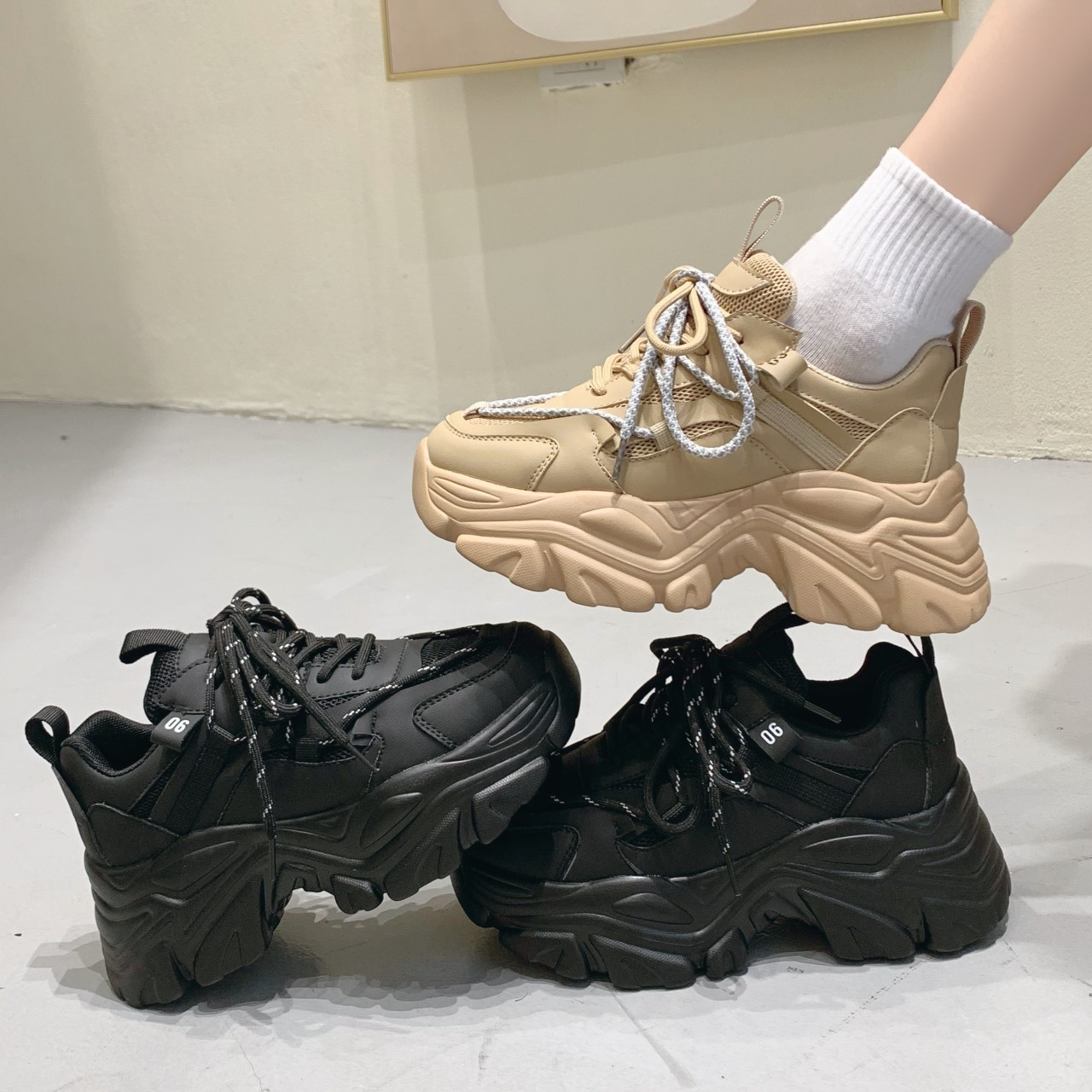 Rimocy Fashion Chunky Platform Sneakers Women Autumn Winter Thick Sole Vulcanize Shoes Woman High Street Lace Up Trainers Black