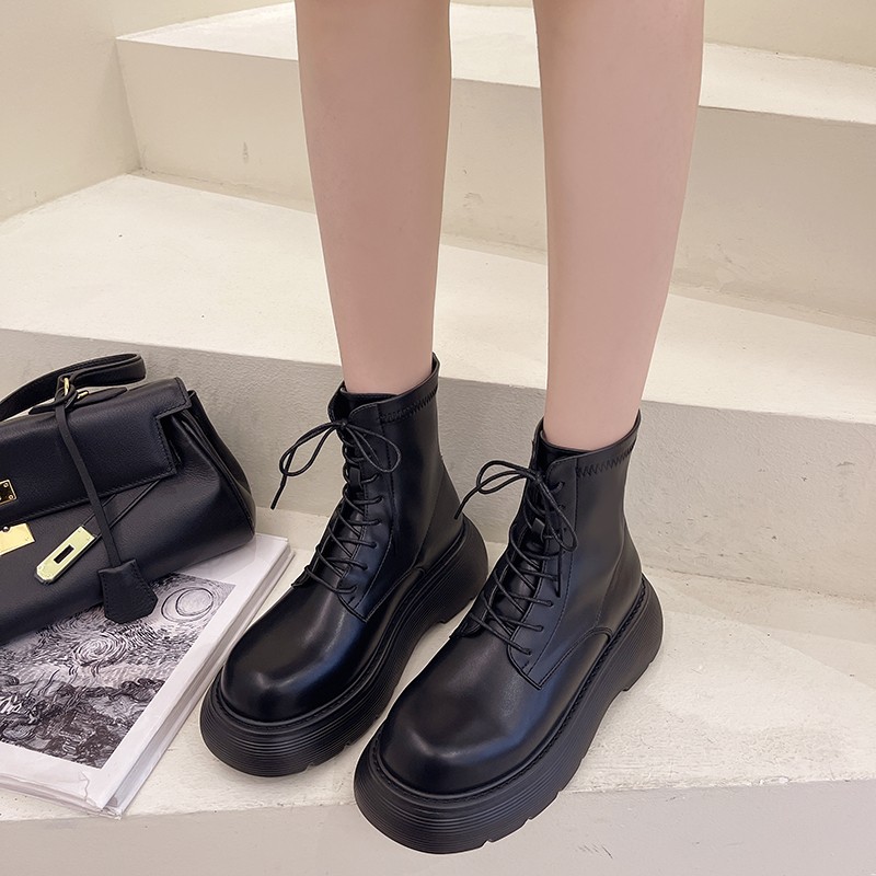 Leather Ankle Boots Women Chelsea Boots Plush Lining Warm Soft Sole Ladies Round Chunky Lace-up Winter Female Platform Shoes