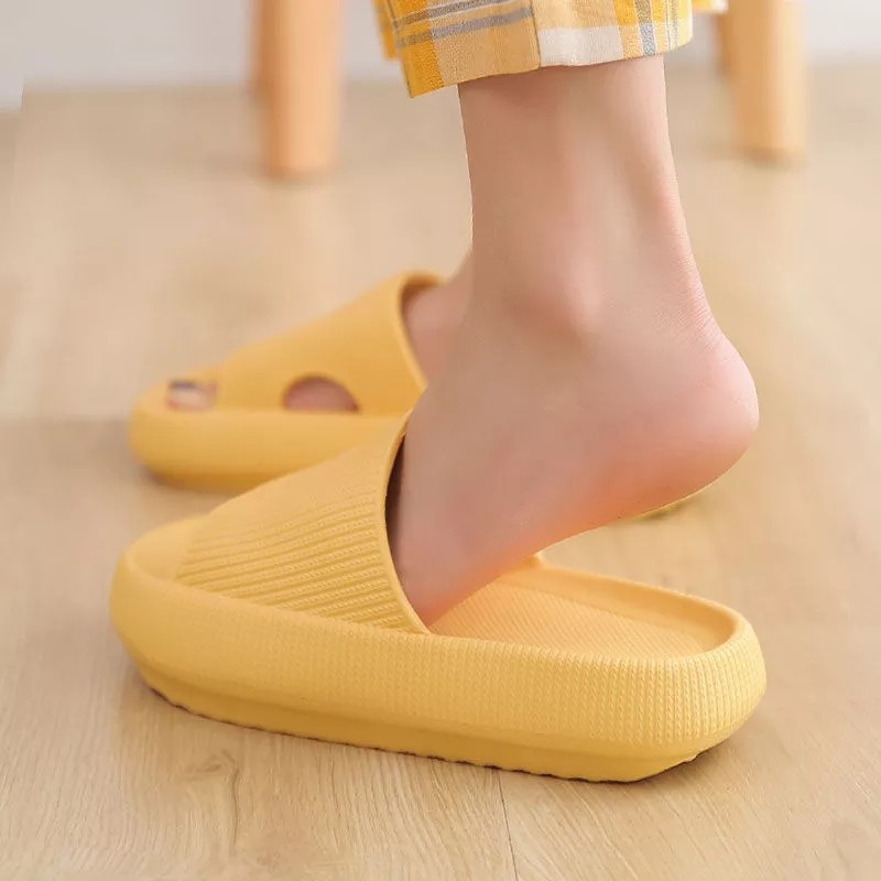 Thick Platform Home Bathroom Slippers Fashion Women Soft Sole EVA Indoor Slides Women Sandals 2021 Summer Non-slip Flip Flops