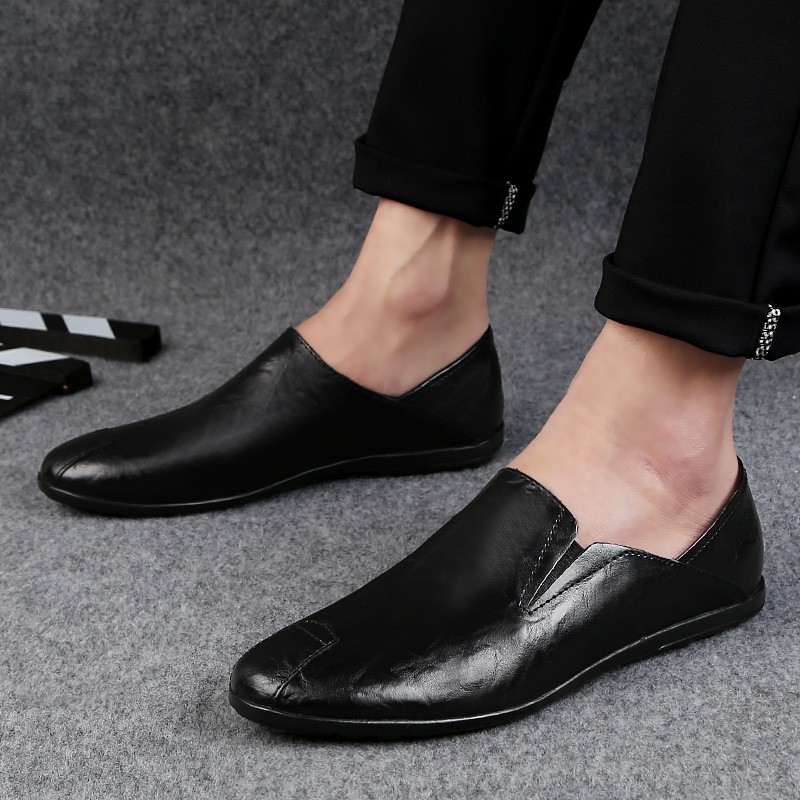 Men's fashion leather shoes loafers soft comfortable breathable flat shoes men's lightweight driving shoes lazy shoes