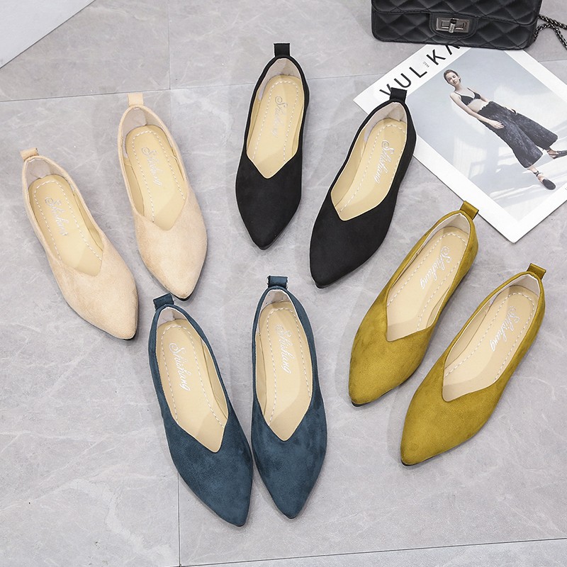 Slip On Women Flats Shoes Candy Color Pointed Toe Female Loafers Large Size Shoes Women Spring Flock Ladies Ballet Flats