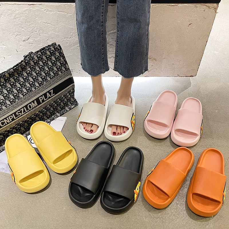 Cute cartoon female slippers summer 2022 new girl heart home non-slip deodorant couple thick bottom sandals outer wear women