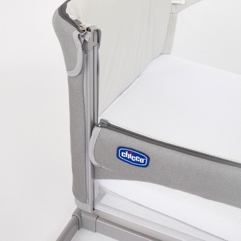 Chicco Next2Me Magic Co-Sleeping Crib