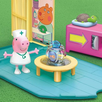 Hasbro Peppa Pig Visits The Vet Playset