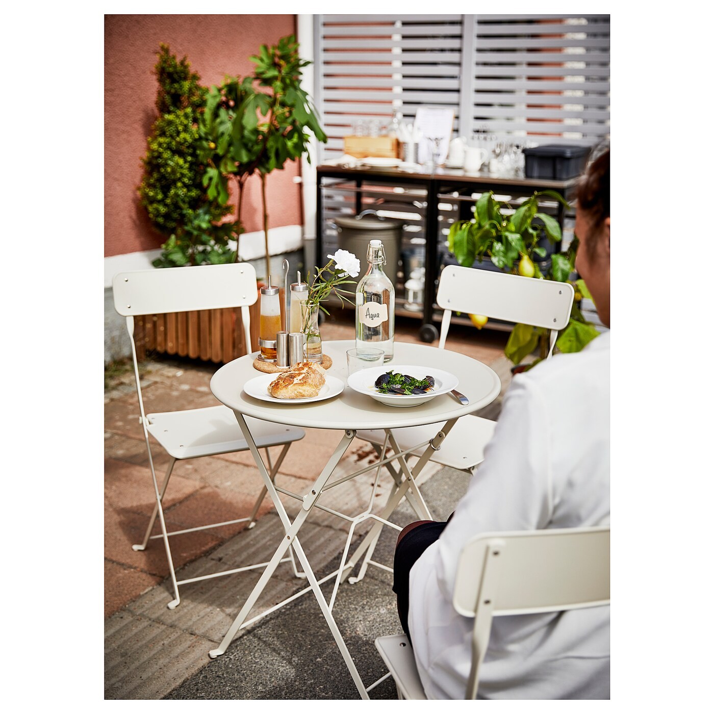 SALTHOLMEN Table+2 folding chairs, outdoor