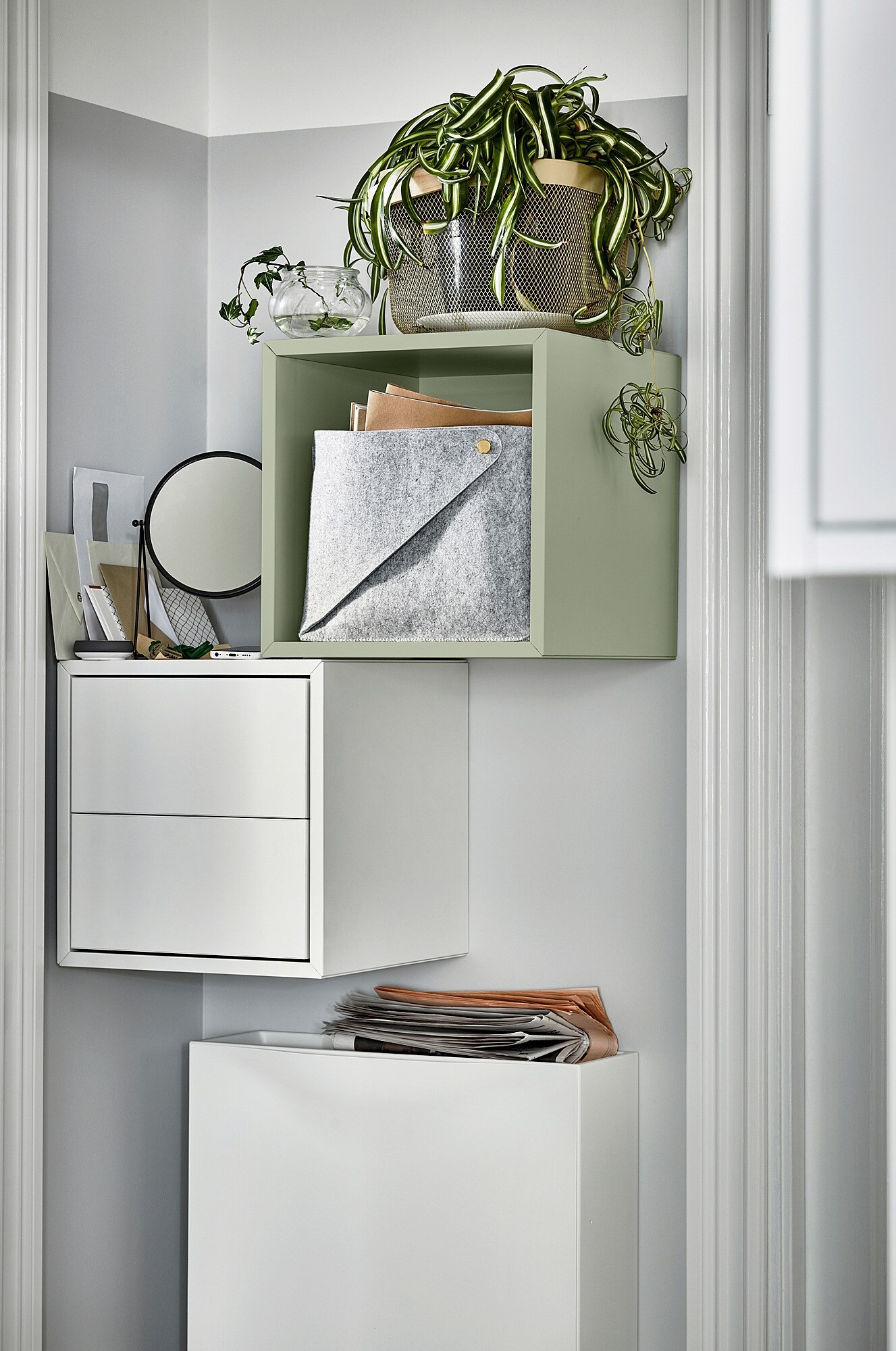 EKET Wall-mounted shelving unit