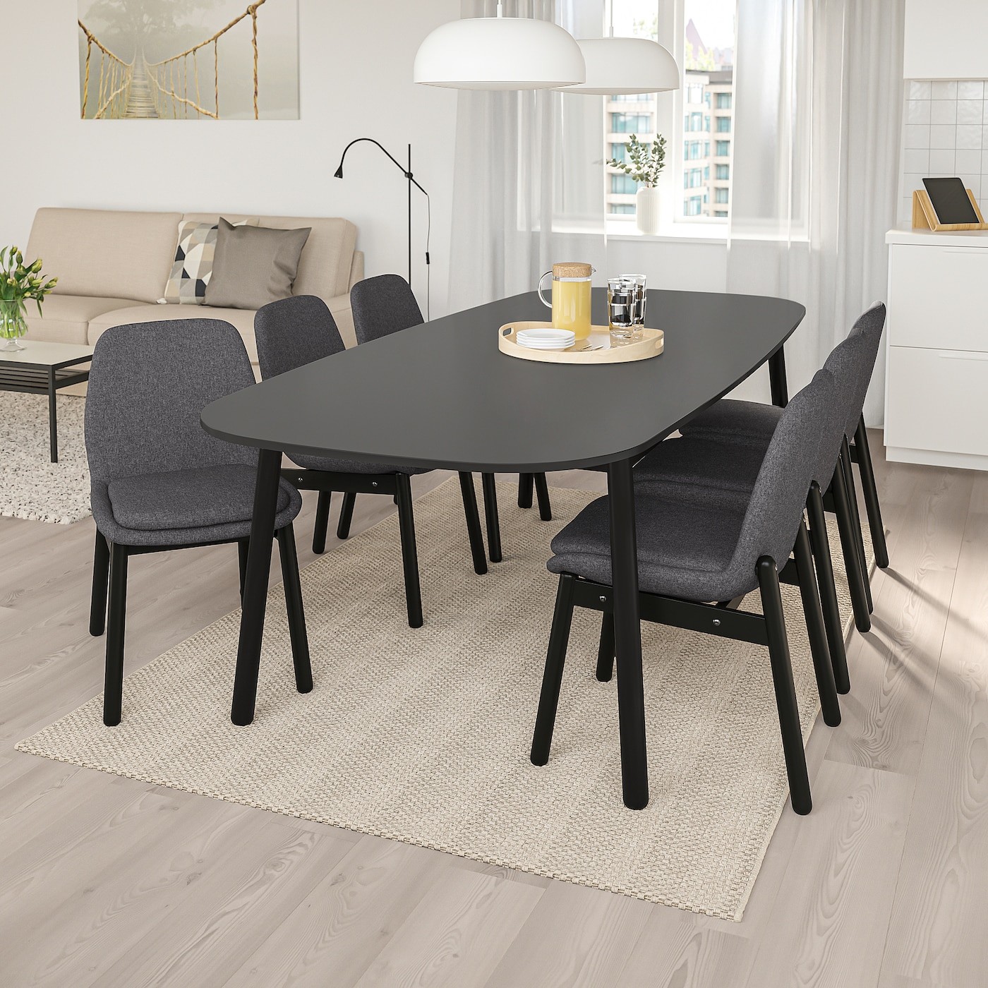 VEDBO Dining table
