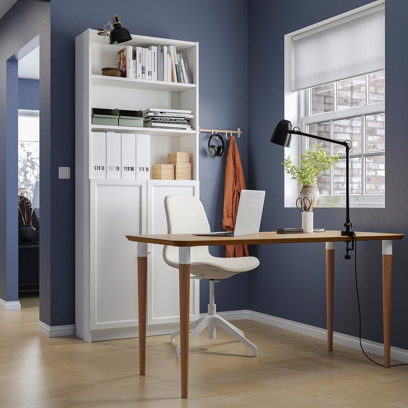 ANFALLARE / HILVER Desk