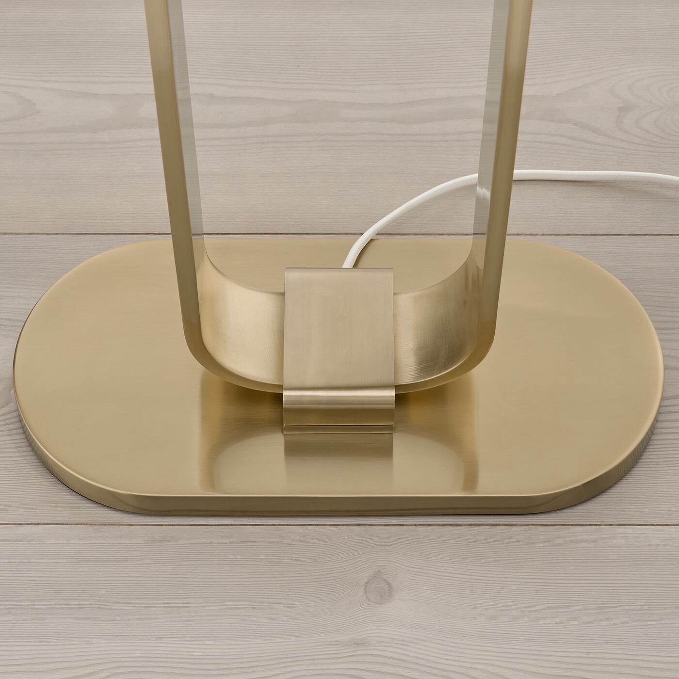 UPPVIND Floor lamp